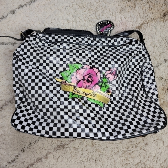 Betseyville large checkered travel bag - Picture 1 of 5